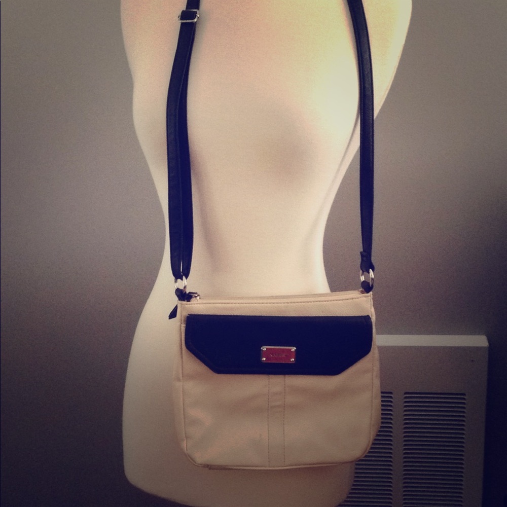Cream and black Nine West purse